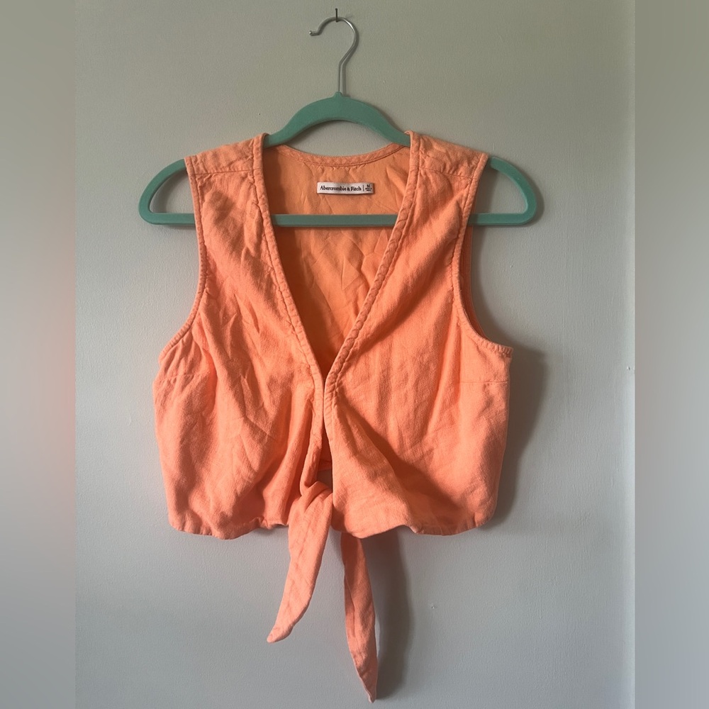 Abercrombie & Fitch Coral Tie-Front Crop Top